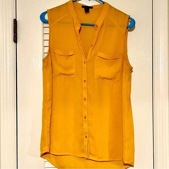 Tops - Forever 21 sleeveless top